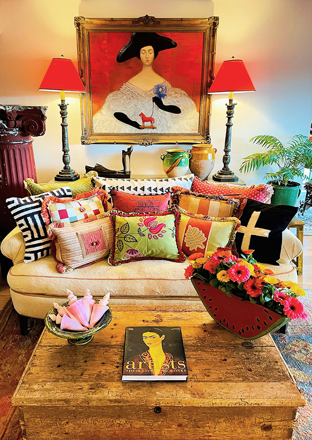 Image of Linda Applewhite's sofa with throw pillows